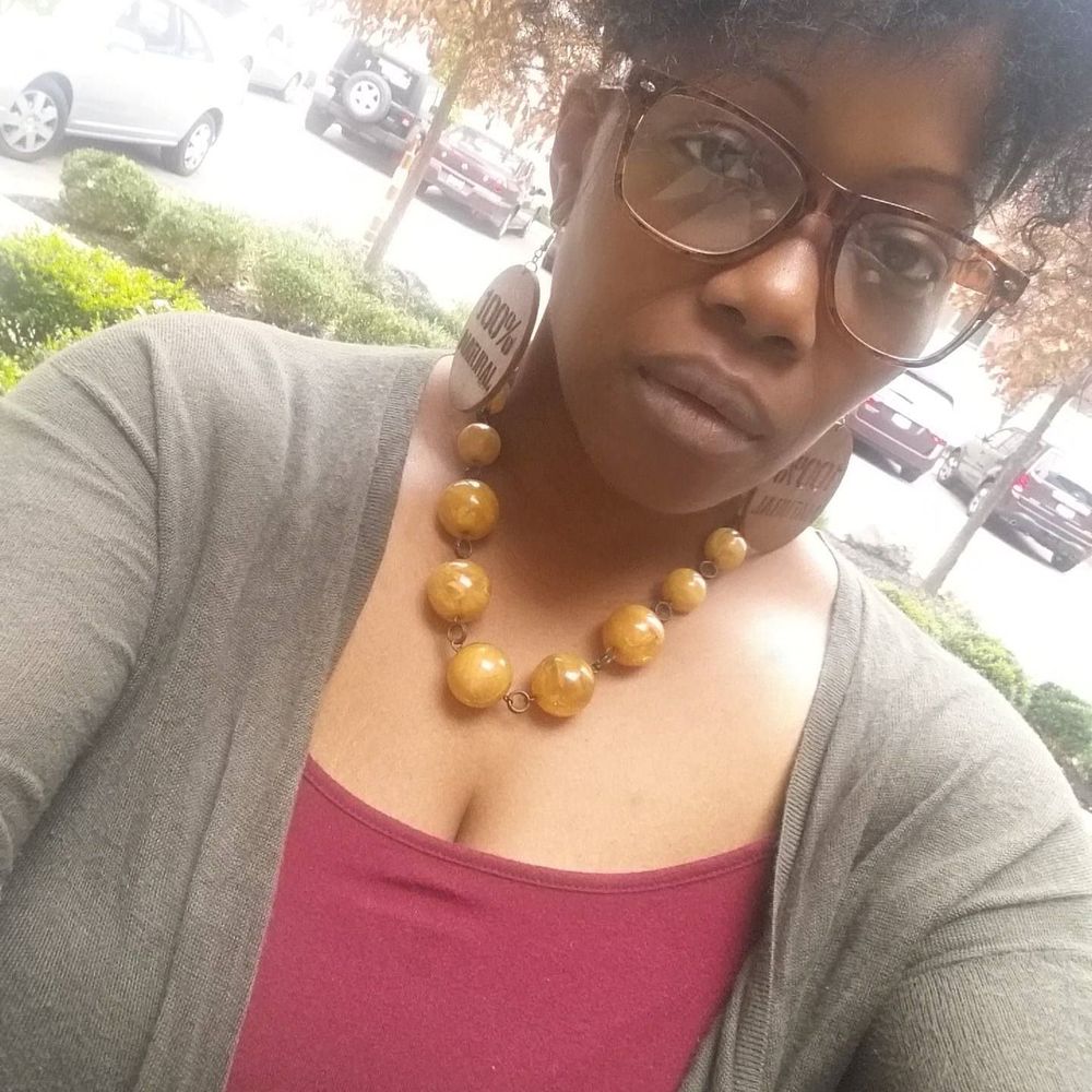 Meet your Posher, Traci